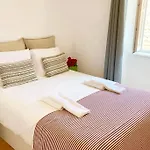 32 2 - Heart Of Private Apartment, Bairro Alto Apartman Lisboa