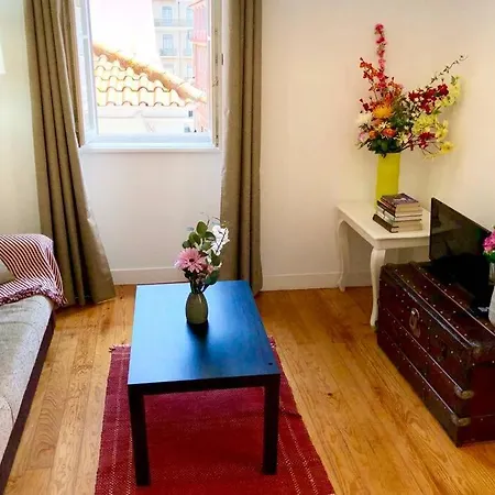32 2 - Heart Of Private Apartment, Bairro Alto Lisbon