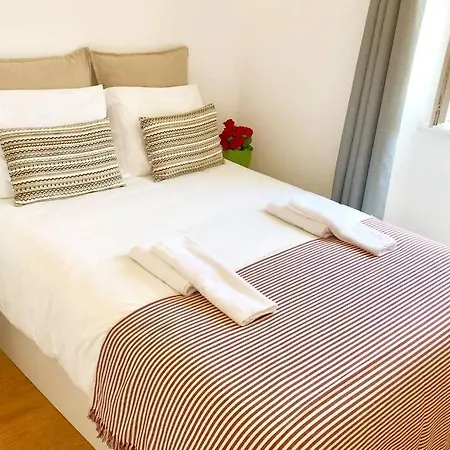 32 2 - Heart Of Private Apartment, Bairro Alto Lejlighed *