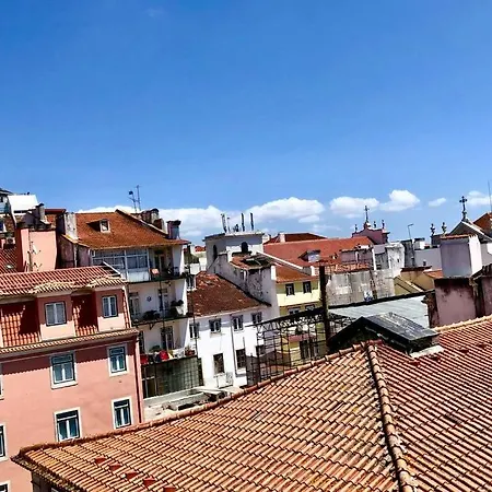 32 2 - Heart Of Private Apartment, Bairro Alto Lisbon