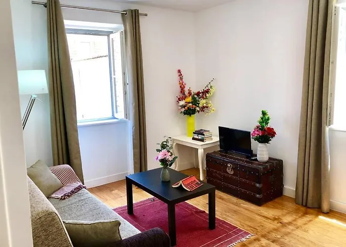 Apartment 32 2 - Heart Of Private Apartment, Bairro Alto
