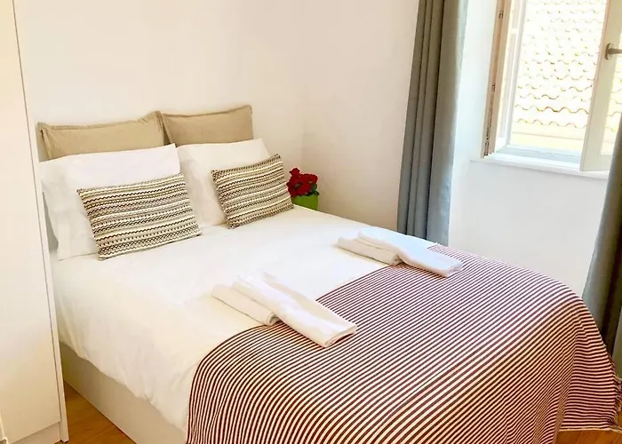 32 2 - Heart Of Private Apartment, Bairro Alto Apartamento Lisboa